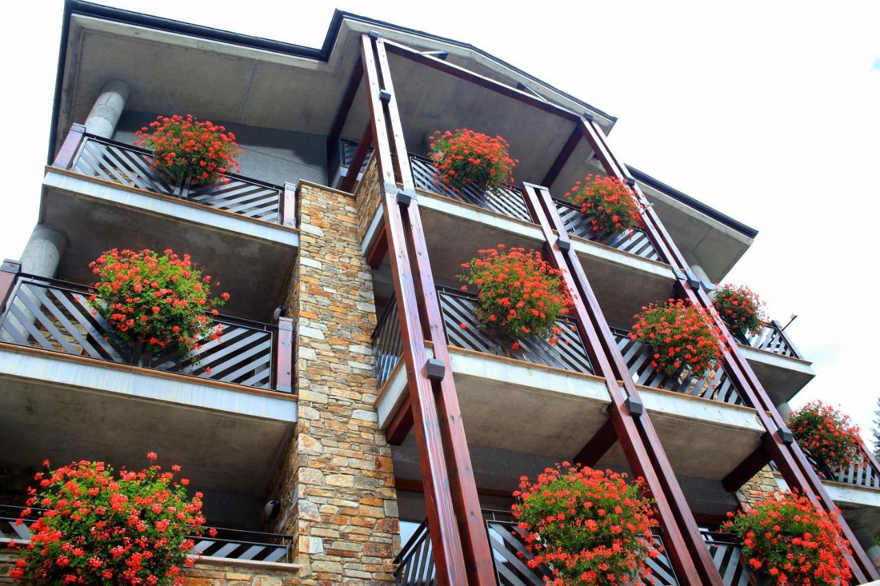 Vista Arinsal Apartments Εξωτερικό φωτογραφία